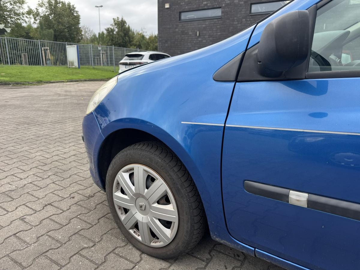 Renault Clio 3 original Kotfl&uuml;gel vorn links TEI45 Blau Ottoman Reifenindex 185 Bj.2005